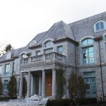 Contemporary, yet Approachable Ways to use Limestone in your Home Design